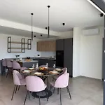 Privata Con Piscina - Moddissi Charme