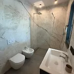 Privata Con Piscina - Moddissi Charme