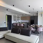 Privata Con Piscina - Moddissi Charme Βίλα