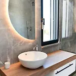 Privata Con Piscina - Moddissi Charme *