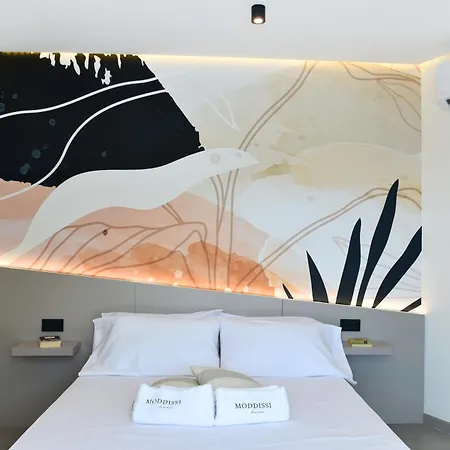 Privata Con Piscina - Moddissi Charme Trappola