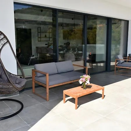 Privata Con Piscina - Moddissi Charme * Trappola