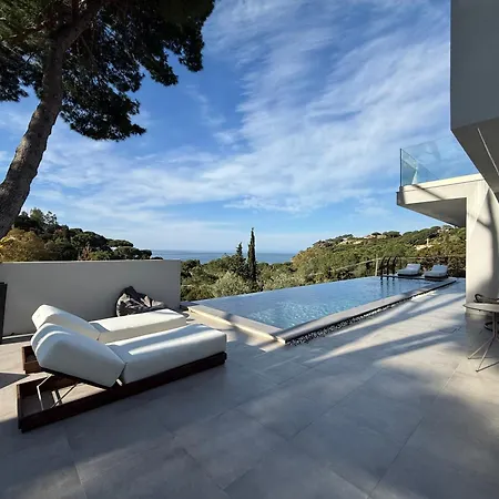 Privata Con Piscina - Moddissi Charme Villa *