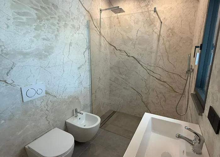 Privata Con Piscina - Moddissi Charme