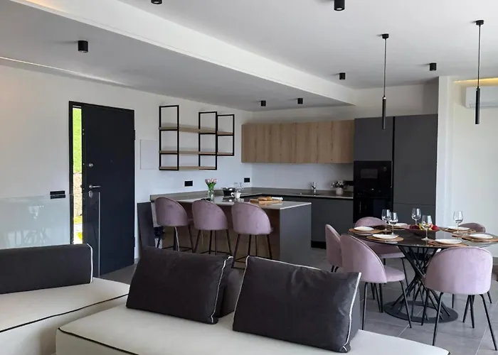 Privata Con Piscina - Moddissi Charme Villa